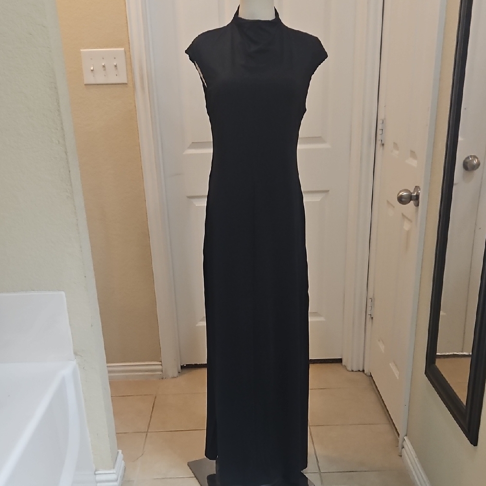 Sophisticated Black High Mock Neck Cap Sleeve Maxi Dress Size Medium - Picture 2 of 9